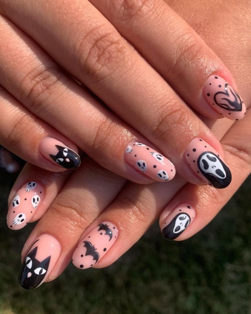 Black witch halloween nails